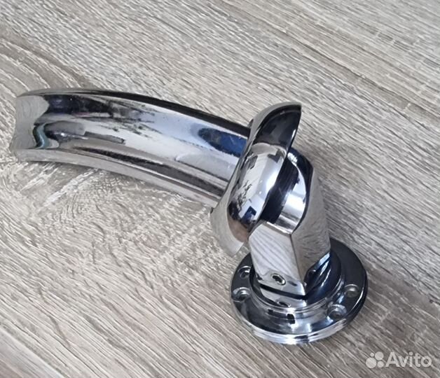 Дверная ручка