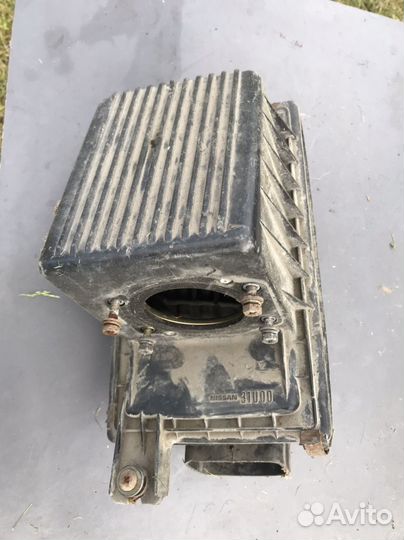 Корпус воздушного фильтра nissan maxima Qx a32 3л