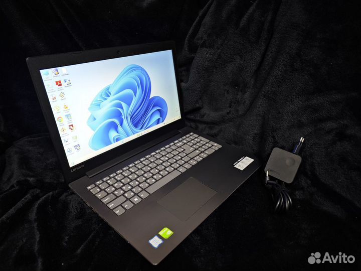 Игровой ноутбук Lenovo Intel i3 8130U Mx 150 SSD