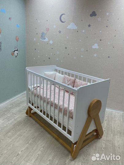 Кроватка на маятнике Iris Incanto