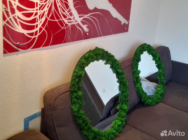 Зеркало со стабилированным мхом