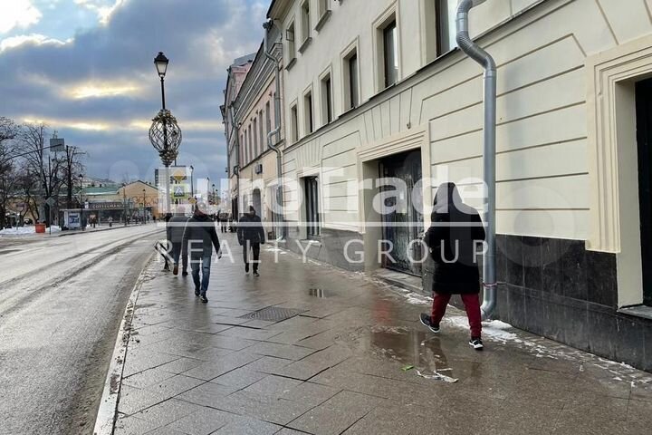 Сдам торговое помещение, 111 м²