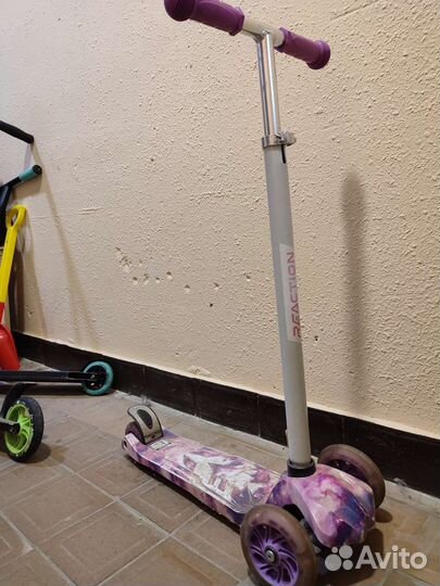 Самокат reaction mic g