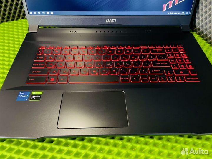 Ноутбук MSI Katana 17.3