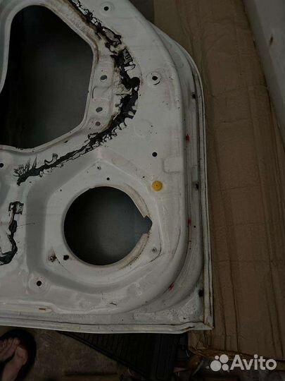 Задняя дверь на KIA RIO