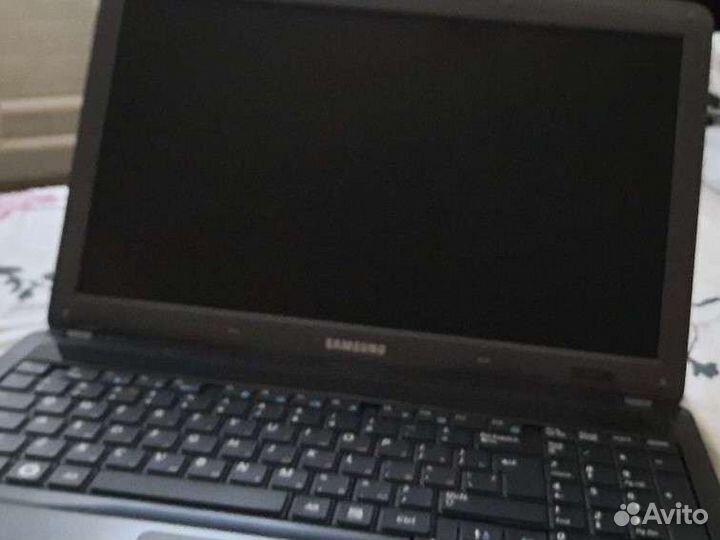 Ноутбук samsung на запчасти