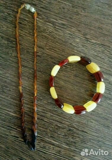 Комплект из янтаря