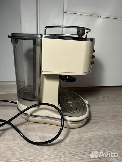 Кофеварка delonghi