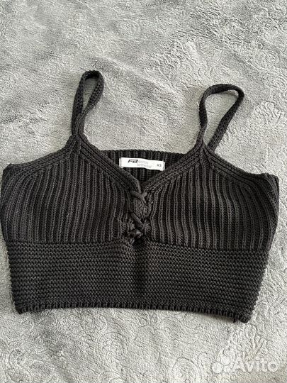Топик женский вязанный