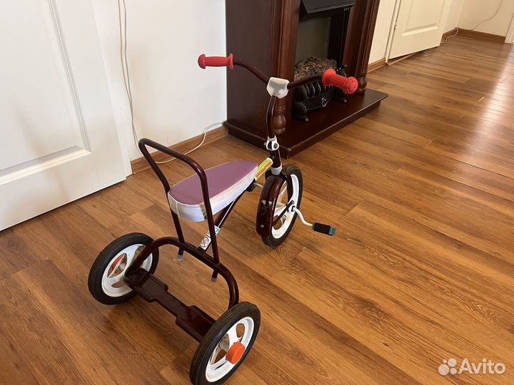 Детский трехколесный велосипед