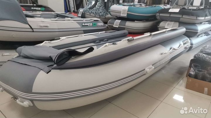 Лодка Gladiator E420X