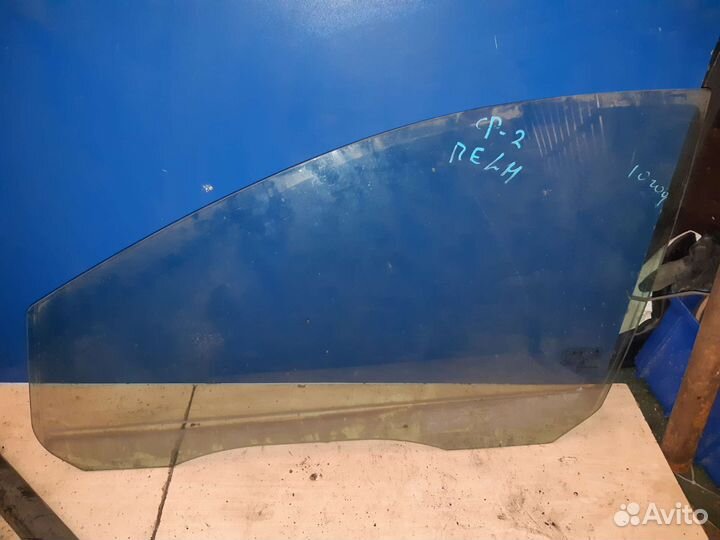 Стекло переднее левое Ford Focus 2