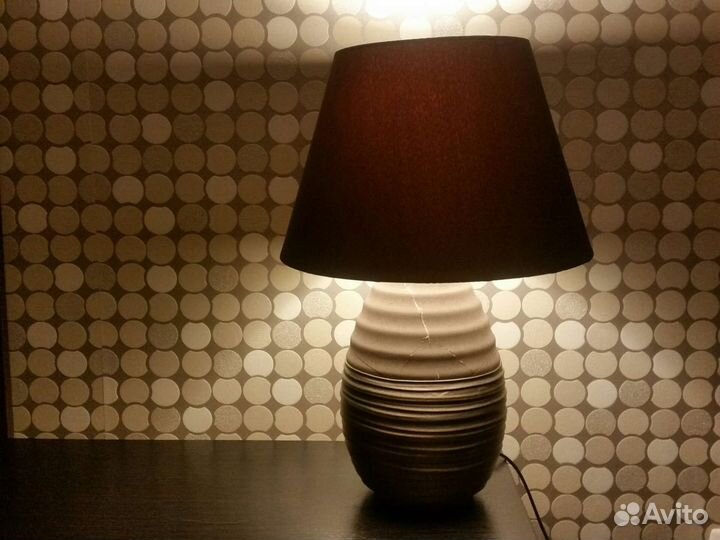 Лампа настольная