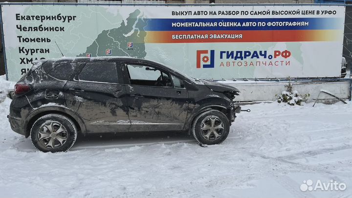 Направляющая стекла двери Renault Kaptur 822160252