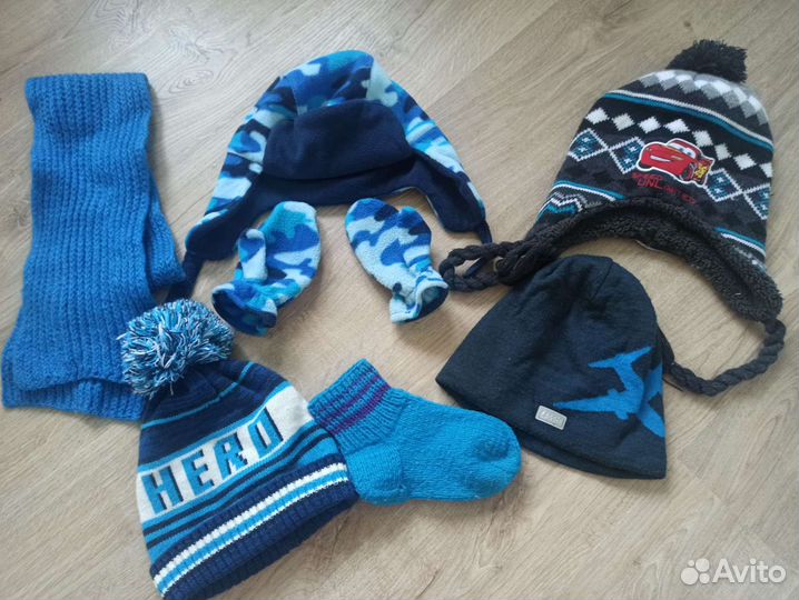 Шапки шарфы носки на мальчика 3-7 лет