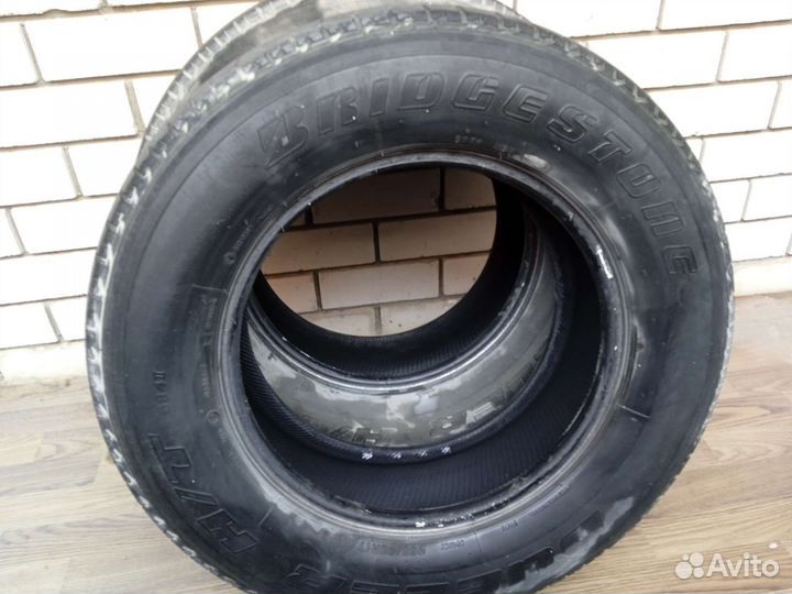 Bridgestone Dueler H/T 265/65 R17