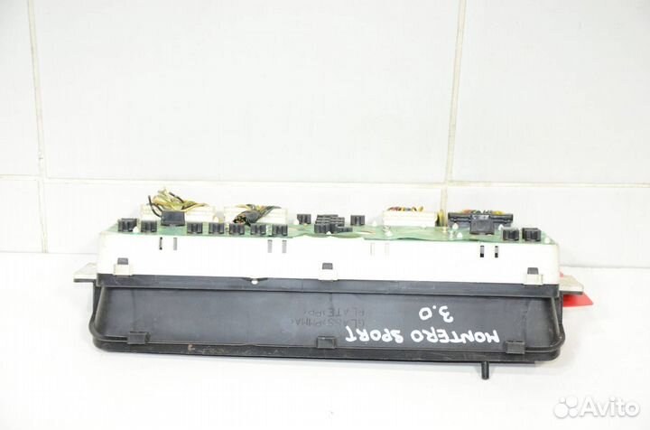 Панель щиток приборов приборная панель Mitsubishi