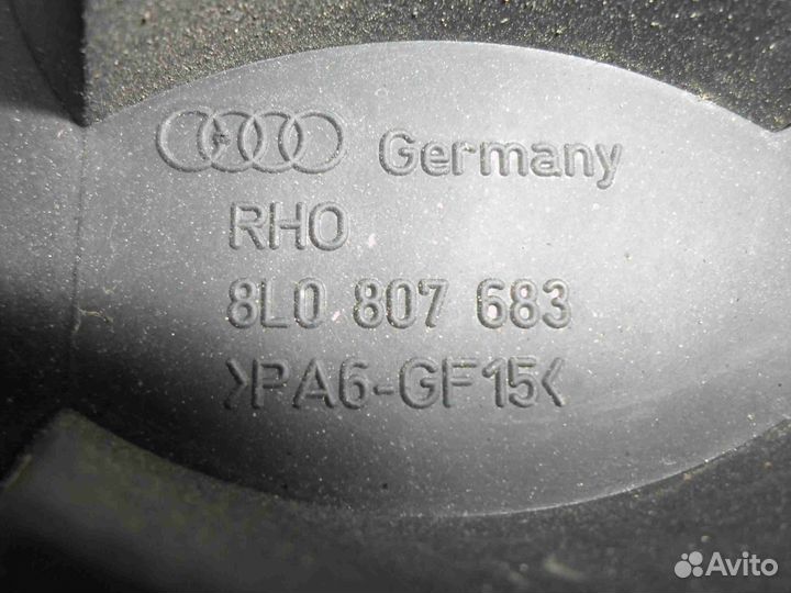 Решетка радиатора для Audi A3 8L 8L0807683