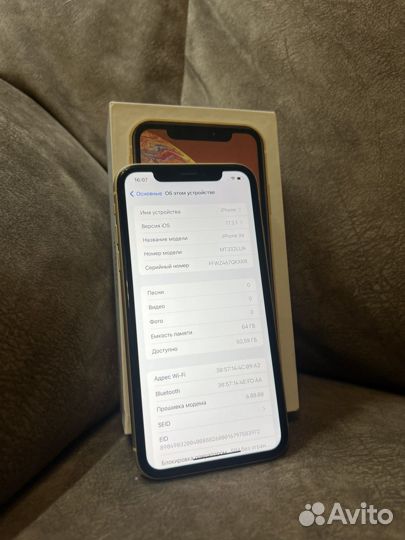 iPhone Xr, 64 ГБ