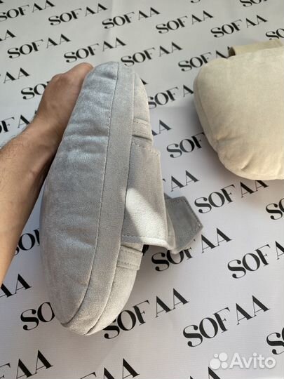 Автомобильная подушка на подголовник