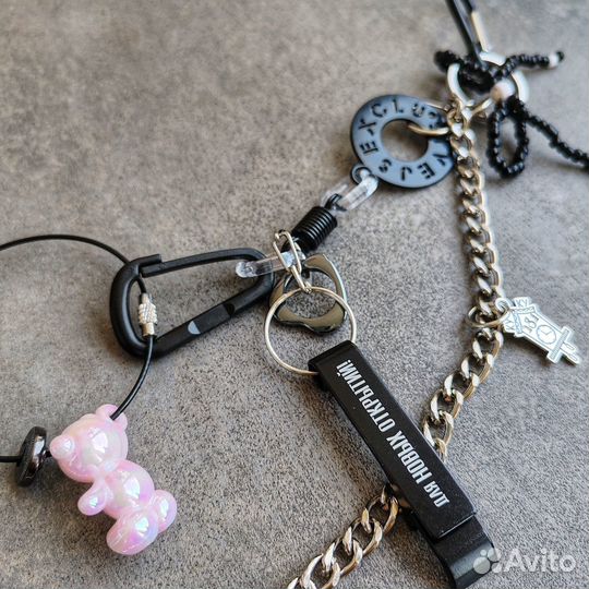 Брелок на сумку balenciaga