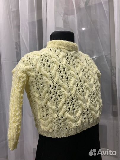 Вязаный свитер детский