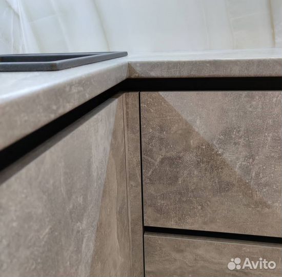 Кухни и шкафы на заказ