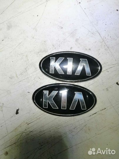 Эмблема KIA RIO