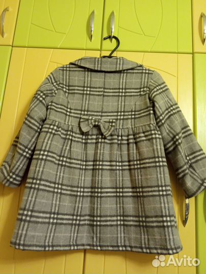 Продам пальто для девочки