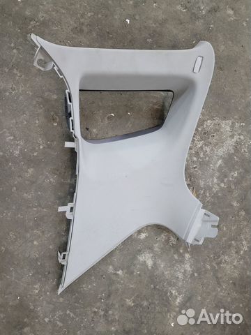 Обшивка стойки (задняя R) VW Tiguan 5n0867288d