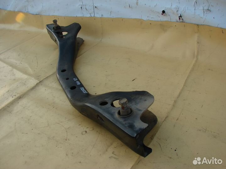 Балка торсиона Lexus lx470 06г