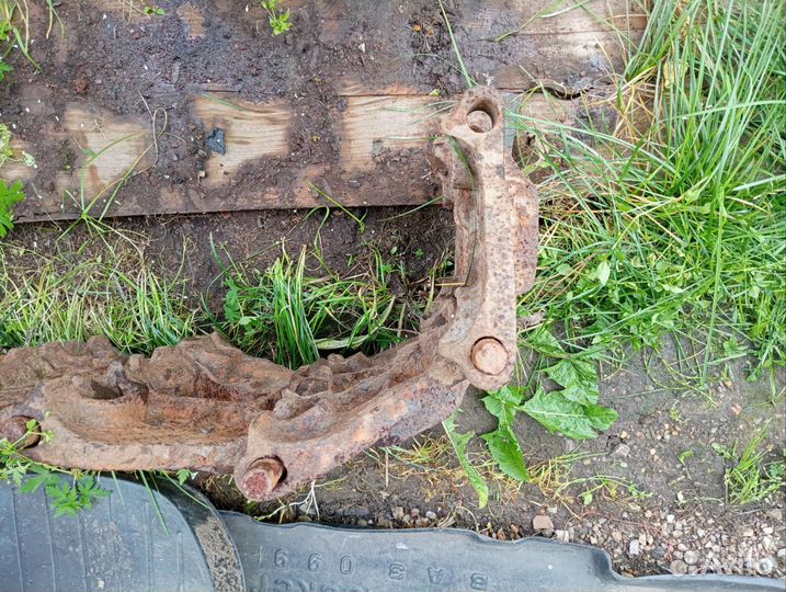 Звено гусеницы б/у на дт 75 12штук