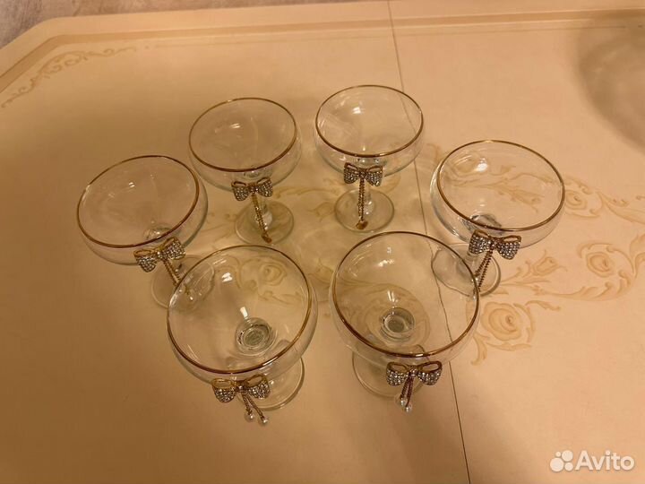 Бокалы для мартини с бантиком