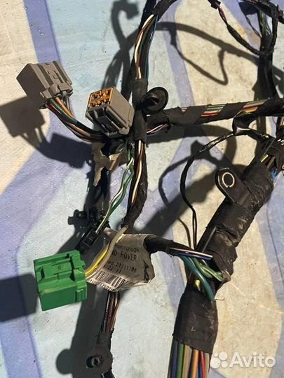 Проводка двери передней правой ymm502491b