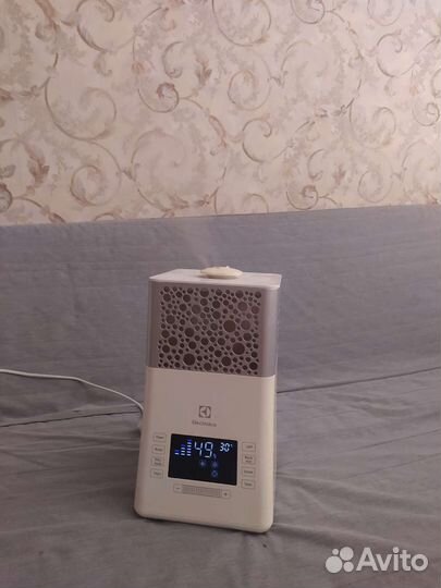 Увлажнитель Electrolux ehu3715d