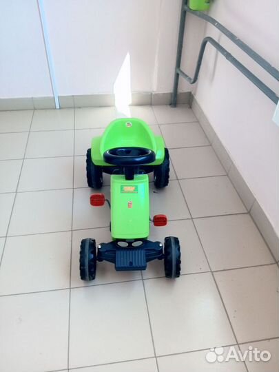 Продам детский велосипед трактор