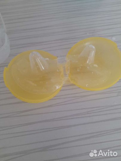 Накладки на грудь medela