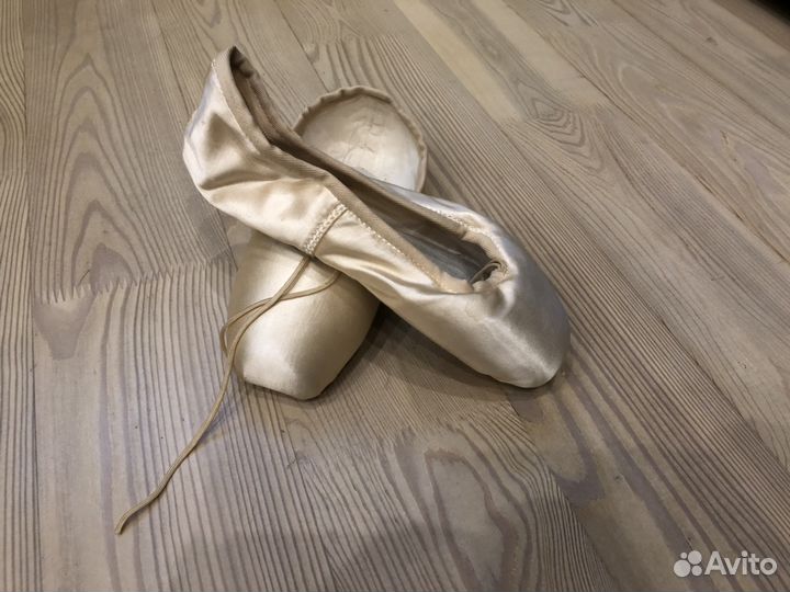 Пуанты grishko 4 размер, полнота ххх, жесткость М