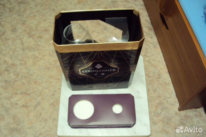 Коробка подарочная