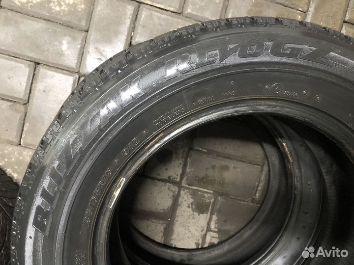 Bridgestone Blizzak Revo GZ 195/65 R15