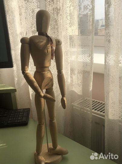 Деревянный манекен, человек