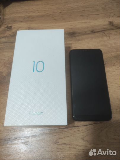 HONOR 10, 4/64 ГБ