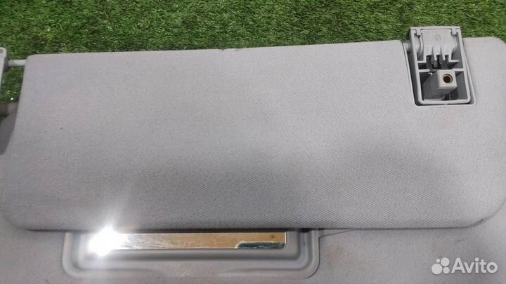 Козырек солнцезащитный левый Mercedes Benz E-clas