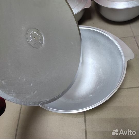 Казан алюминиевый с крышкой новый кукмора