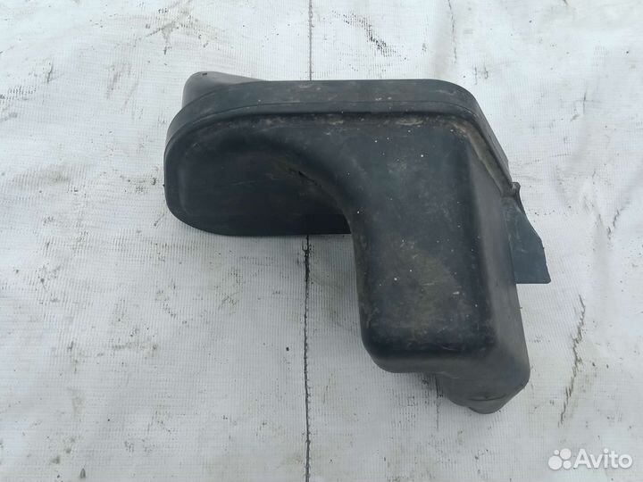 Резонатор воздушного фильтра Ниссан Примера Р12