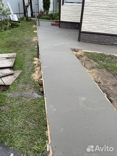 Бригада строителей