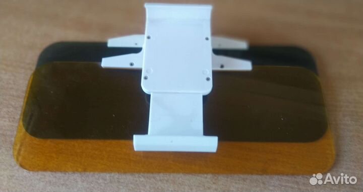 Солнцезащитный козырек