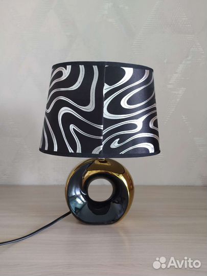 Лампа настольная