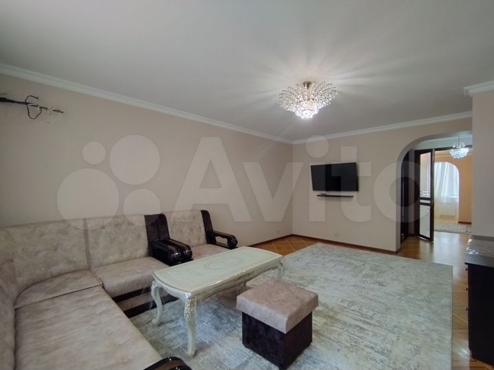 2-к. квартира, 75 м², 2/5 эт.