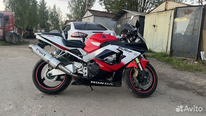 Honda cbr 929 rr